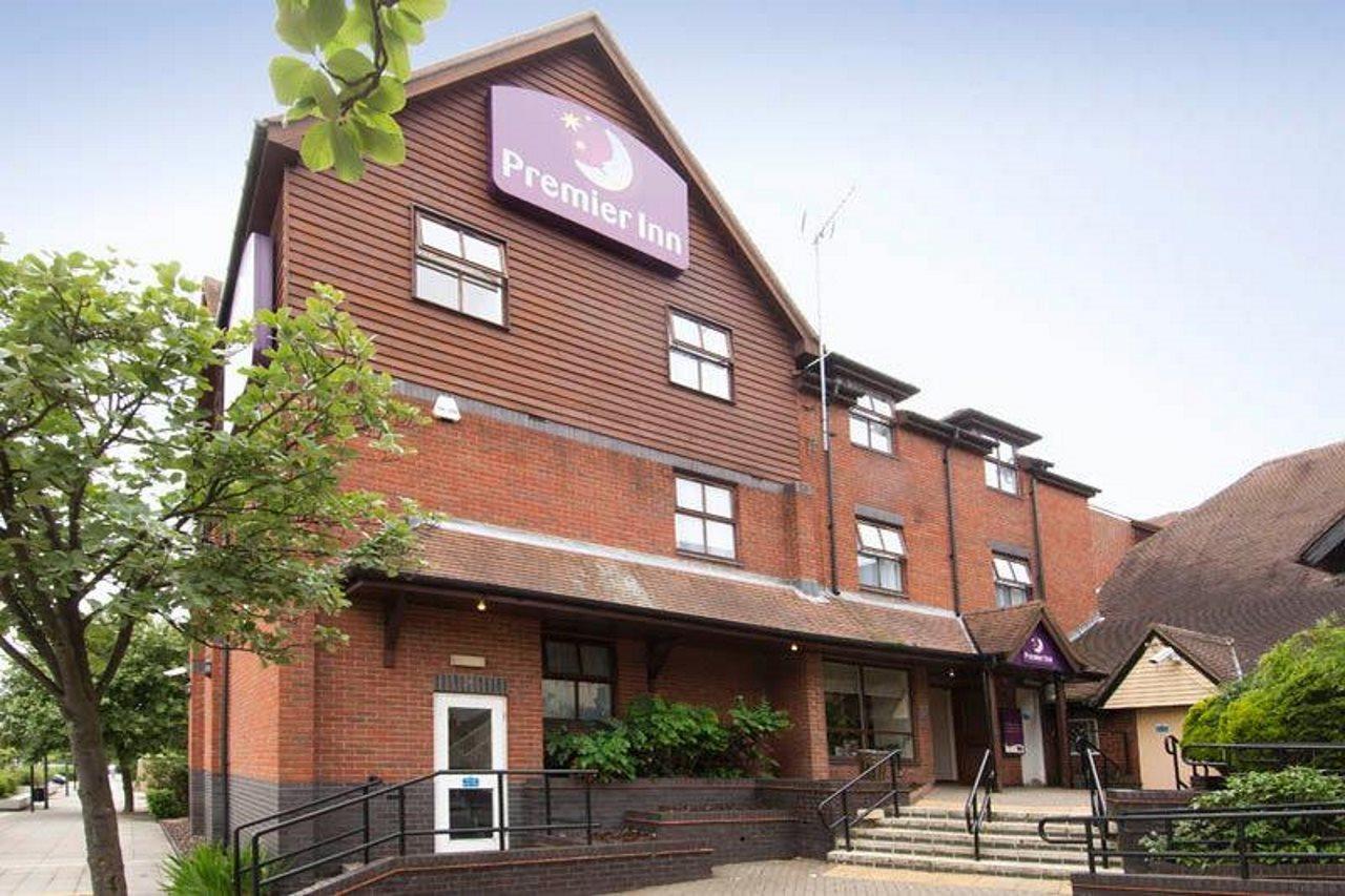 Premier Inn Milton Keynes Central Exterior photo
